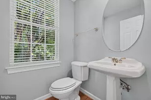 25670 S Village Dr, Chantilly, VA 20152 - Photo 18