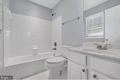 25670 S Village Drive, Chantilly, VA 20152 - Photo 32