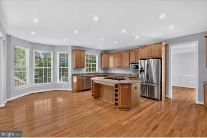 25670 S Village Drive, Chantilly, VA 20152 - Photo 14