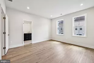 42200 Shining Star Sq, Ashburn, VA 20148 - Photo 24