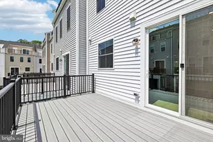 42200 Shining Star Sq, Ashburn, VA 20148 - Photo 46