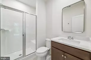 42227 Picasso Sq, Ashburn, VA 20148 - Photo 42