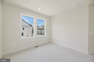 42227 Picasso Sq, Ashburn, VA 20148 - Photo 24
