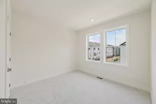 42227 Picasso Sq, Ashburn, VA 20148 - Photo 26