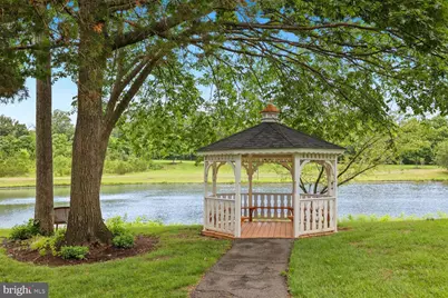 25320 Lake Mist Square #201, Chantilly, VA 20152 - Photo 24