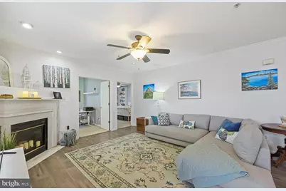 25320 Lake Mist Square #201, Chantilly, VA 20152 - Photo 6
