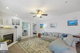 25320 Lake Mist Square, Chantilly, VA 20152 - Photo 6