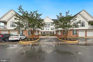 25320 Lake Mist Square, Chantilly, VA 20152 - Photo 2