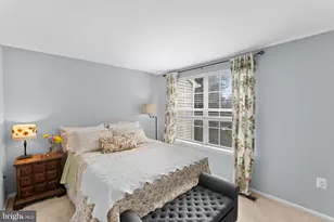 13 Fairmont Pl, Sterling, VA 20165 - Photo 18