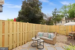13 Fairmont Pl, Sterling, VA 20165 - Photo 32