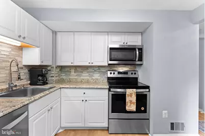 13 Fairmont Place, Sterling, VA 20165 - Photo 14