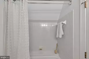 1401 Harle Pl SW, Leesburg, VA 20175 - Photo 24