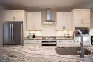 42365 Zebulon Sq, Brambleton, VA 20148 - Photo 22