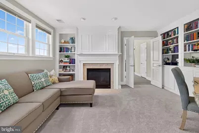 20882 McIntosh Place, Leesburg, VA 20175 - Photo 6