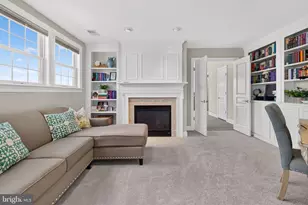 20882 McIntosh Pl, Leesburg, VA 20175 - Photo 6