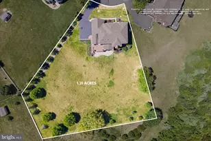 20882 McIntosh Pl, Leesburg, VA 20175 - Photo 2