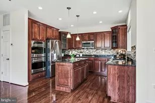 25220 Prairie Fire Square, Aldie, VA 20105 - Photo 16