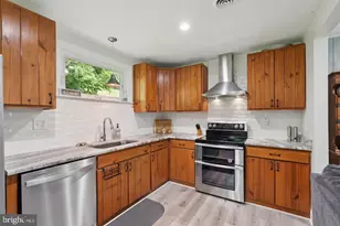 14681 Rose Hollow Ln, Waterford, VA 20197 - Photo 12
