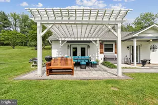 14681 Rose Hollow Ln, Waterford, VA 20197 - Photo 8