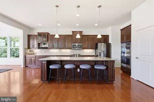 26867 Barnsley Pl, Chantilly, VA 20152 - Photo 10