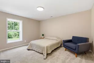26867 Barnsley Pl, Chantilly, VA 20152 - Photo 32