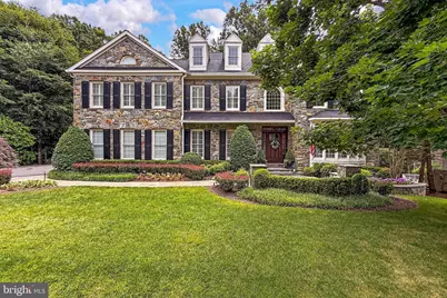 11329 Stonehouse Place, Sterling, VA 20165 - Photo 10
