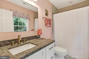 11329 Stonehouse Pl, Sterling, VA 20165 - Photo 54
