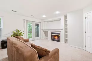 43533 Laidlow St, Chantilly, VA 20152 - Photo 2
