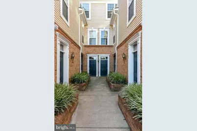 20365 Belmont Park Terrace #110, Ashburn, VA 20147 - Photo 4