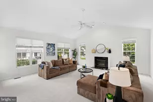 21499 Golden Autumn Pl, Broadlands, VA 20148 - Photo 32