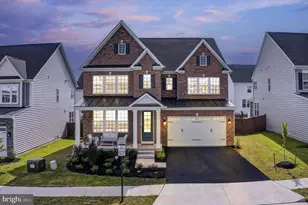 19405 Tuscarora Xing Dr, Leesburg, VA 20175 - Photo 2