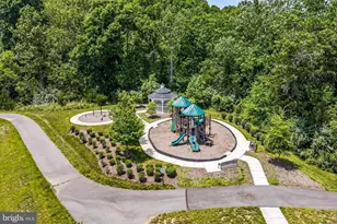 1210 Ribbon Limestone Terrace SE, Leesburg, VA 20175 - Photo 54