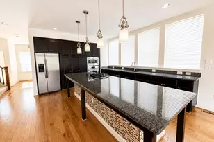 22806 Breezy Hollow Dr, Brambleton, VA 20148 - Photo 8
