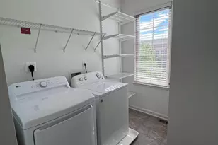 22806 Breezy Hollow Dr, Brambleton, VA 20148 - Photo 20