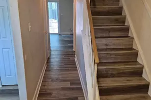 306 Giles Pl, Sterling, VA 20164 - Photo 2