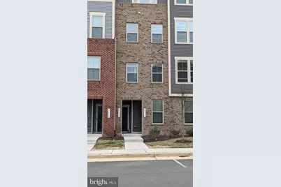 42595 Burbank Terrace, Sterling, VA 20166 - Photo 2