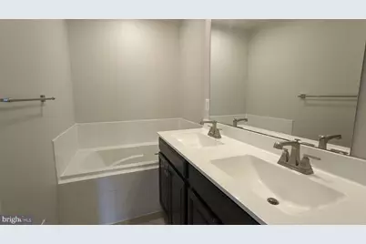 42595 Burbank Terrace, Sterling, VA 20166 - Photo 18