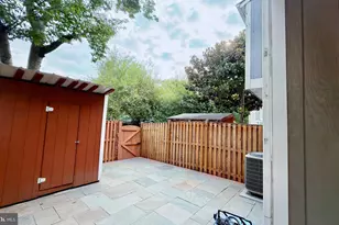 30 Sugarland Square Ct, Sterling, VA 20164 - Photo 22