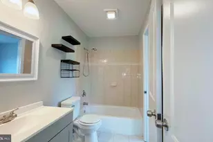 30 Sugarland Square Ct, Sterling, VA 20164 - Photo 18