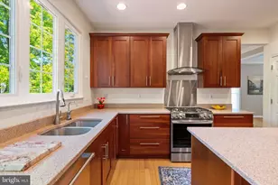 42848 Crossbow Ct, Ashburn, VA 20147 - Photo 16