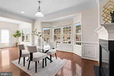 25741 Clairmont Manor Square, Aldie, VA 20105 - Photo 6