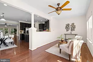 25741 Clairmont Manor Square, Aldie, VA 20105 - Photo 12
