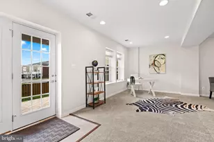 25741 Clairmont Manor Square, Aldie, VA 20105 - Photo 38