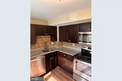 123 Bickel Court, Sterling, VA 20165 - Photo 4