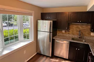 123 Bickel Ct, Sterling, VA 20165 - Photo 8
