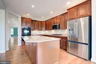 13481 Arcadian Dr, Leesburg, VA 20176 - Photo 22