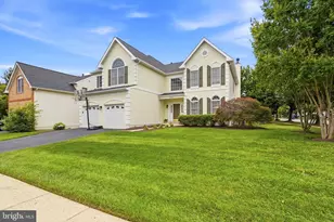 43648 Intrepid St, Chantilly, VA 20152 - Photo 4