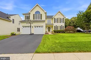 43648 Intrepid St, Chantilly, VA 20152 - Photo 2