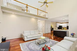 43648 Intrepid St, Chantilly, VA 20152 - Photo 2