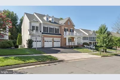 19131 Stream Crossing Court, Leesburg, VA 20176 - Photo 2